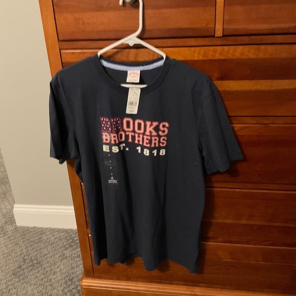 Brooks Brothers (NWT) mens t-shirt - Picture 1 of 4